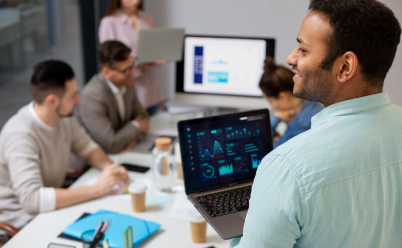 modern-equipped-computer-lab